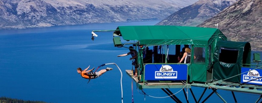 AJ Hackett Bungy The Ledge Bungy Queenstown